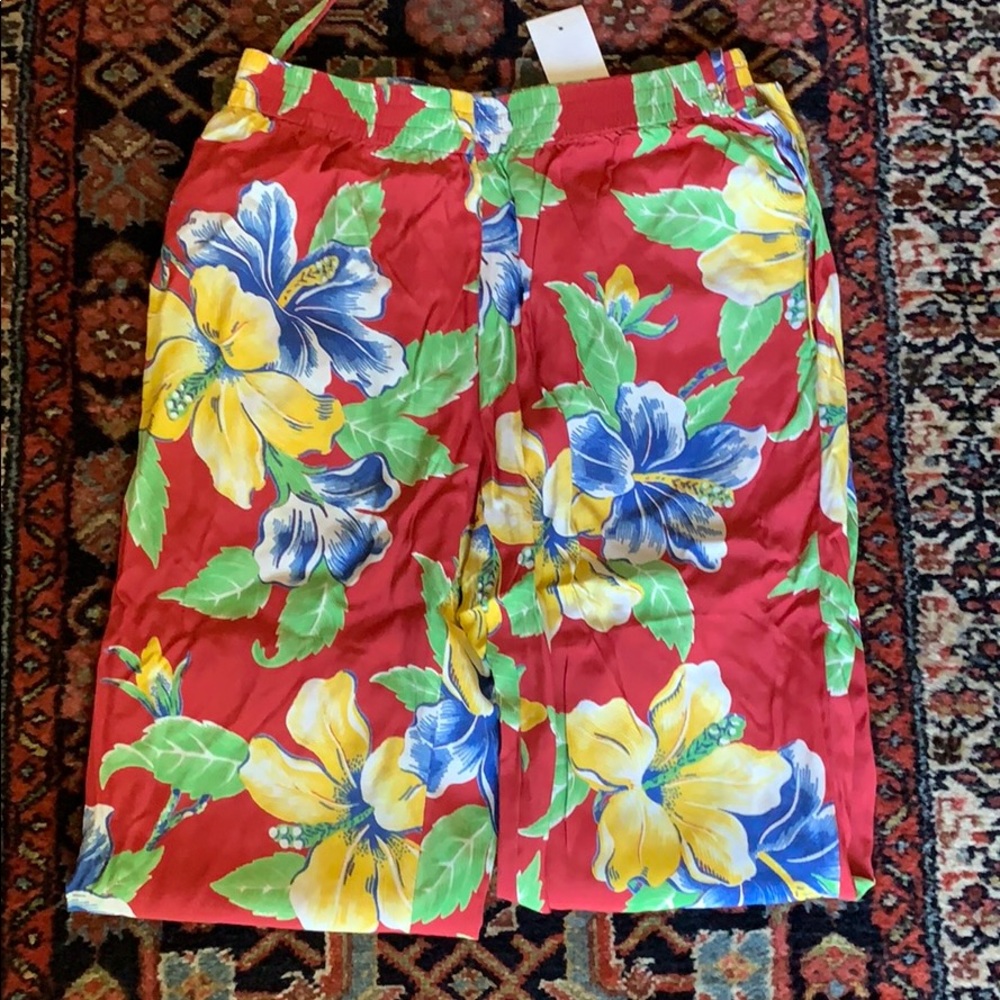 Beautiful new pants - Picture 3 of 3
